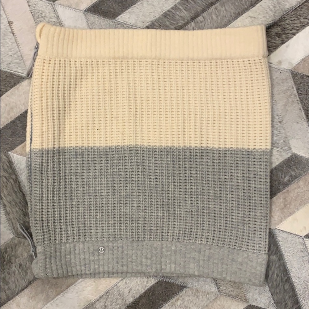 lululemon infinity scarf